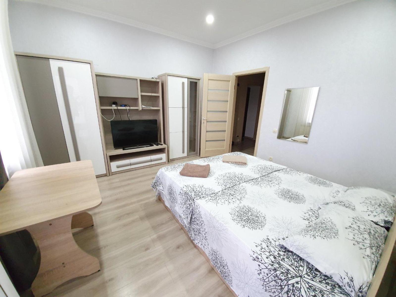 Tourist Home At Stefan Cel Mare With 2 Rooms Кишинев Екстериор снимка