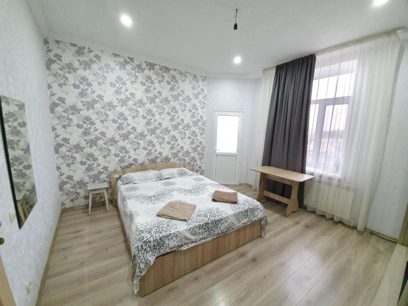 Tourist Home At Stefan Cel Mare With 2 Rooms Кишинев Екстериор снимка